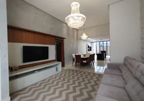 Foto 1 de Casa com 3 Quartos à venda, 180m² em Jardim Nova Esperança, Londrina