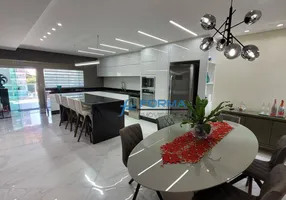 Foto 1 de Sobrado com 3 Quartos à venda, 318m² em Vila Dayse, São Bernardo do Campo