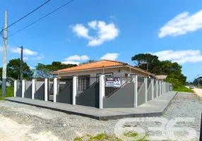 Foto 1 de Casa com 2 Quartos à venda, 160m² em Praia do Ervino, São Francisco do Sul