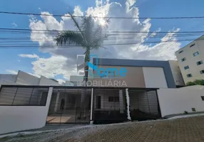 Foto 1 de Sobrado com 5 Quartos à venda, 400m² em Guara II, Brasília