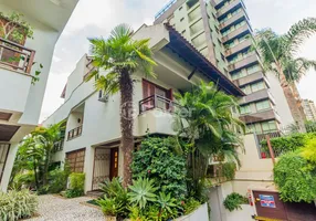 Foto 1 de Casa de Condomínio com 3 Quartos à venda, 271m² em Três Figueiras, Porto Alegre