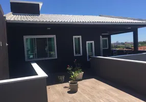 Foto 1 de Casa com 2 Quartos à venda, 135m² em Ingleses do Rio Vermelho, Florianópolis