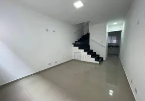 Foto 1 de Casa de Condomínio com 2 Quartos à venda, 57m² em Tude Bastos, Praia Grande