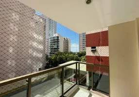 Foto 1 de Apartamento com 3 Quartos para alugar, 90m² em Praia do Canto, Vitória