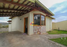 Foto 1 de Casa com 3 Quartos à venda, 160m² em Santo Antônio dos Campos, Divinópolis