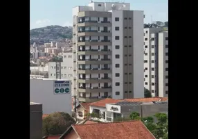 Foto 1 de Apartamento com 5 Quartos à venda, 240m² em Centro, Poços de Caldas