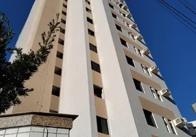 Foto 1 de Apartamento com 3 Quartos à venda, 75m² em Meireles, Fortaleza