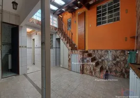 Foto 1 de Sobrado com 3 Quartos à venda, 250m² em Umuarama, Osasco