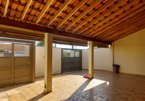 Foto 1 de Casa com 4 Quartos à venda, 192m² em Vila Yamada, Araraquara