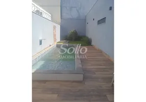 Foto 1 de Casa com 3 Quartos para alugar, 10m² em Vigilato Pereira, Uberlândia