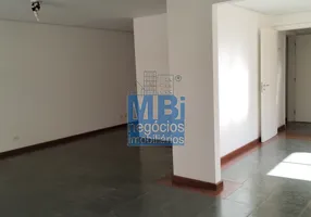 Foto 1 de Casa de Condomínio com 3 Quartos à venda, 350m² em Alto Da Boa Vista, São Paulo