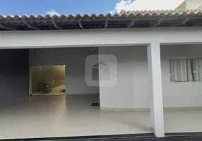 Foto 1 de Casa com 4 Quartos à venda, 200m² em Alto Umuarama, Uberlândia