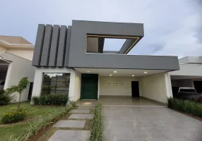 Foto 1 de Casa de Condomínio com 3 Quartos à venda, 263m² em Ribeirão do Lipa, Cuiabá