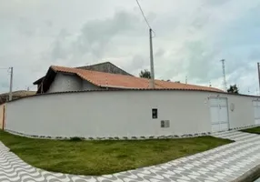 Foto 1 de Casa com 2 Quartos à venda, 63m² em Balneario Itaguai, Mongaguá