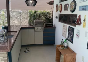 Foto 1 de Sobrado com 4 Quartos à venda, 280m² em Capim Macio, Natal