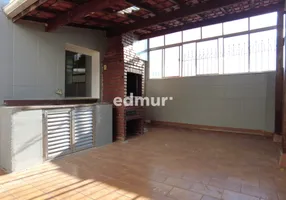 Foto 1 de Sobrado com 3 Quartos à venda, 179m² em Vila Camilopolis, Santo André