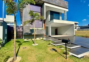 Foto 1 de Sobrado com 3 Quartos à venda, 245m² em Jardim Cristal, Aparecida de Goiânia