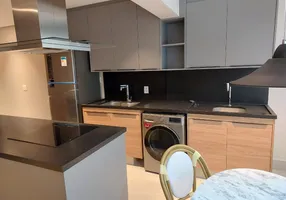 Foto 1 de Apartamento com 1 Quarto para alugar, 45m² em Campo Belo, São Paulo