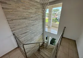 Foto 1 de Casa de Condomínio com 4 Quartos para alugar, 350m² em Ponta Negra, Manaus