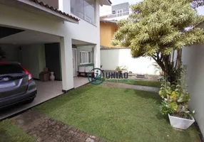 Foto 1 de Casa com 3 Quartos à venda, 250m² em Piratininga, Niterói