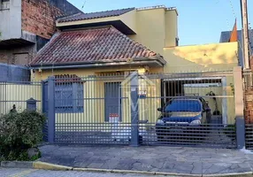 Foto 1 de Casa com 3 Quartos para venda ou aluguel, 135m² em Santana, Porto Alegre