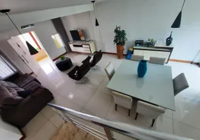 Foto 1 de Casa de Condomínio com 4 Quartos à venda, 285m² em Colinas do Imperador, Juiz de Fora