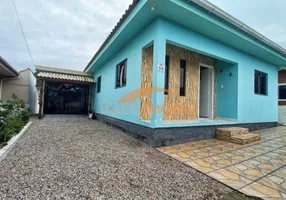 Foto 1 de Casa com 3 Quartos à venda, 120m² em Vila Nova, Imbituba