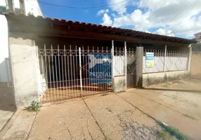 Foto 1 de Casa com 3 Quartos à venda, 64m² em Jardim Cruzado, Ibaté