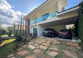 Foto 1 de Sobrado com 5 Quartos à venda, 353m² em Goiania 2, Goiânia