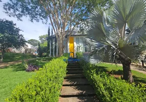 Foto 1 de Casa de Condomínio com 6 Quartos para alugar, 583m² em Residencial Aldeia do Vale, Goiânia