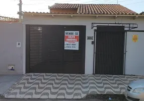 Foto 1 de Casa com 3 Quartos à venda, 180m² em Vila São Joaquim, Aparecida de Goiânia