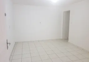 Foto 1 de Casa com 1 Quarto para alugar, 60m² em Penha De Franca, São Paulo