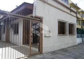 Foto 1 de Casa com 3 Quartos à venda, 116m² em Azenha, Porto Alegre