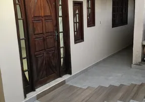 Foto 1 de Casa com 2 Quartos para alugar, 120m² em BNH, Mesquita