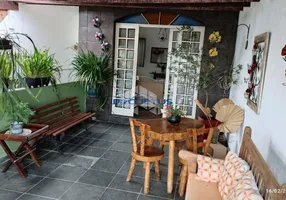 Foto 1 de Casa com 3 Quartos à venda, 93m² em Jardim São Luiz, Embu das Artes