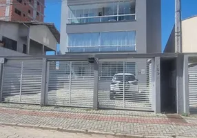 Foto 1 de Apartamento com 2 Quartos à venda, 76m² em Itacolomi, Balneário Piçarras