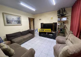 Foto 1 de Sobrado com 3 Quartos à venda, 184m² em Conjunto Habitacional Calux, São Bernardo do Campo