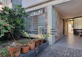 Foto 1 de Casa com 3 Quartos à venda, 220m² em Aclimação, São Paulo