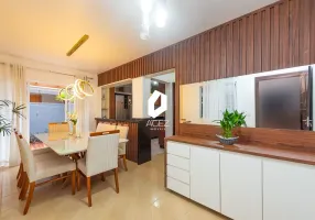 Foto 1 de Casa de Condomínio com 4 Quartos para alugar, 120m² em Xaxim, Curitiba