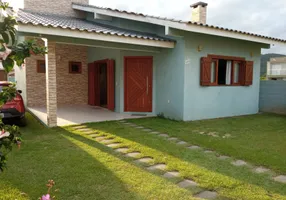 Foto 1 de Casa com 3 Quartos à venda, 100m² em Areias de Palhocinha, Garopaba