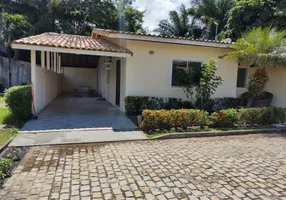 Foto 1 de Casa de Condomínio com 3 Quartos para alugar, 190m² em Buraquinho, Lauro de Freitas