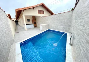 Foto 1 de Casa com 2 Quartos à venda, 80m² em Agenor de Campos, Mongaguá
