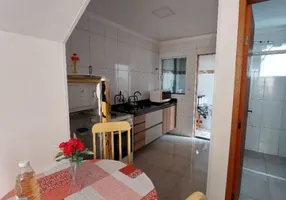 Foto 1 de Casa de Condomínio com 2 Quartos à venda, 50m² em Nova Mirim, Praia Grande
