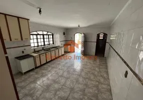 Foto 1 de Sobrado com 4 Quartos à venda, 370m² em Adalgisa, Osasco