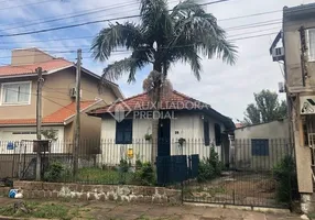 Foto 1 de Casa com 3 Quartos à venda, 75m² em Espiríto Santo, Porto Alegre