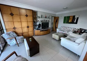 Foto 1 de Apartamento com 3 Quartos à venda, 130m² em Casa Forte, Recife