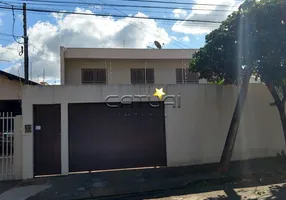 Foto 1 de Casa com 4 Quartos à venda, 263m² em Jardim Santo Antônio, Londrina