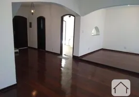 Foto 1 de Sobrado com 5 Quartos à venda, 266m² em Vila São Francisco, São Paulo