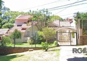 Foto 1 de Casa com 4 Quartos à venda, 200m² em Santa Tereza, Porto Alegre