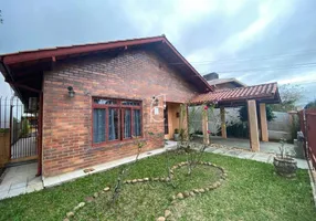 Foto 1 de Casa com 3 Quartos à venda, 110m² em Córrego Grande, Florianópolis